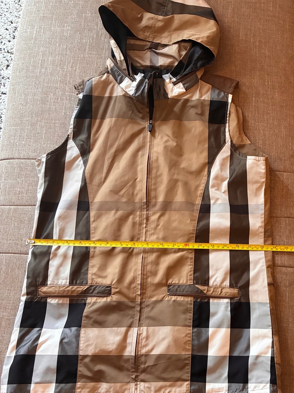 Sleeveless Hooded Plaid Trench Vest in Tan and Black